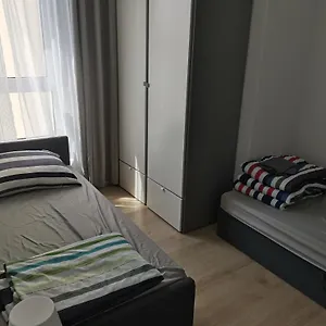 Apartament Mustsea